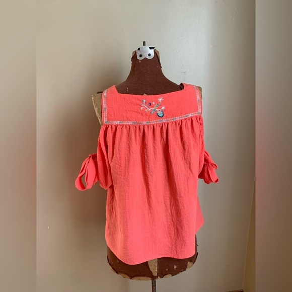 THML blouse, embroidered cut out shirt, peasant boho top - Picture 5 of 8